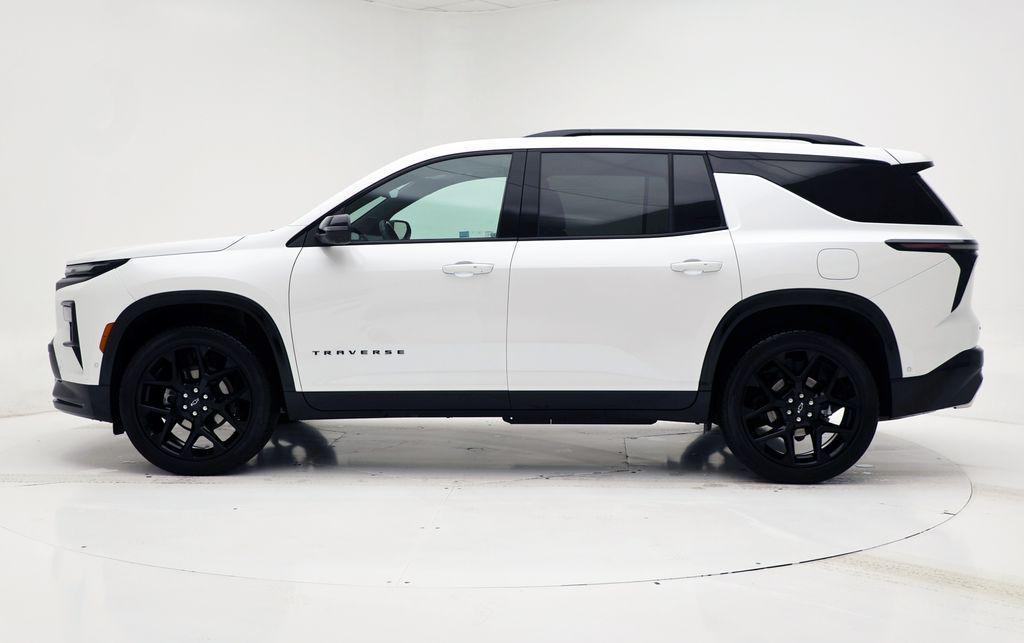 used 2024 Chevrolet Traverse car, priced at $48,900