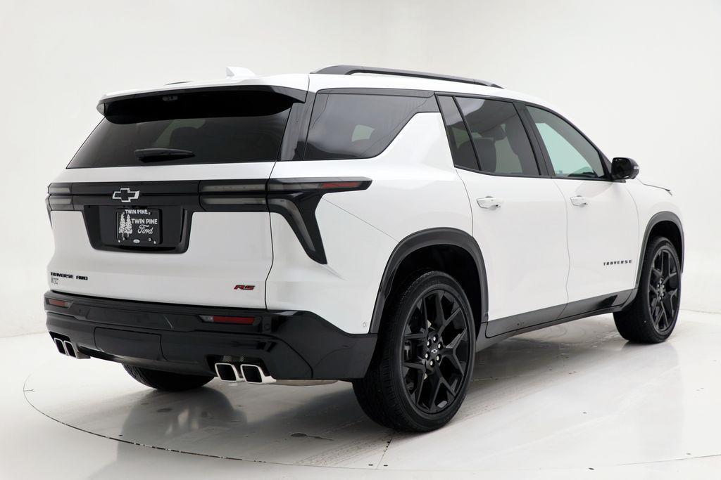 used 2024 Chevrolet Traverse car, priced at $48,900