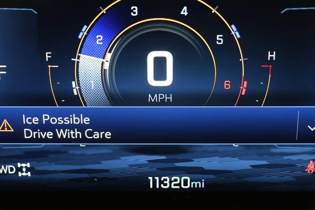 used 2024 Chevrolet Traverse car, priced at $48,900