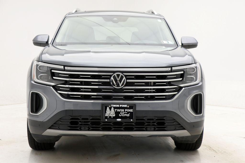used 2025 Volkswagen Atlas car, priced at $38,800