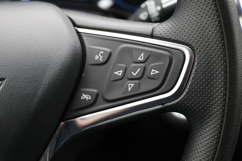 used 2024 Chevrolet Equinox car, priced at $21,900