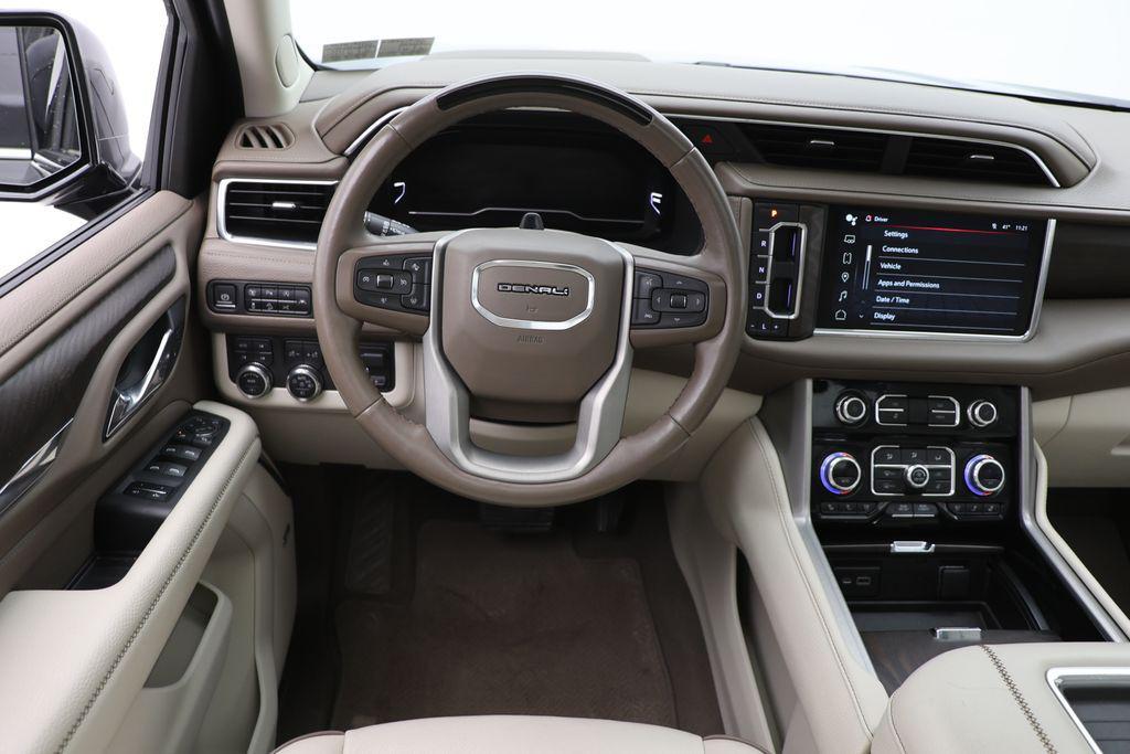 used 2023 GMC Yukon XL car, priced at $62,800