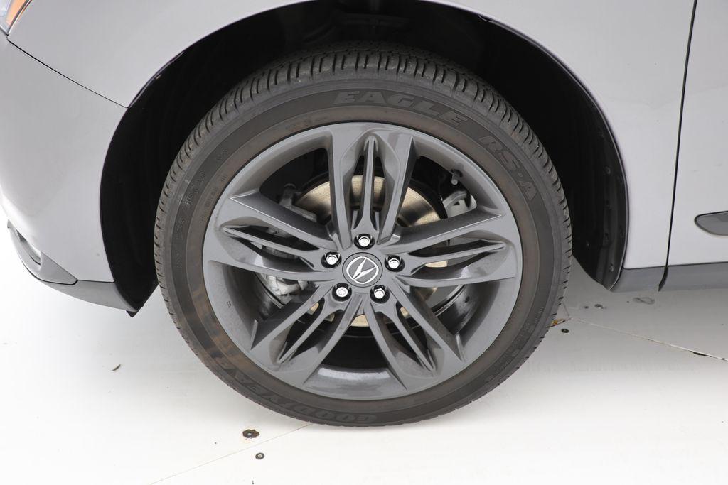 used 2024 Acura RDX car, priced at $39,900