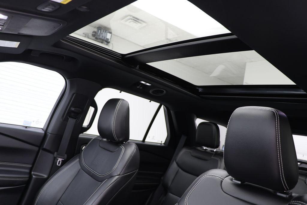 used 2022 Ford Explorer car, priced at $35,900