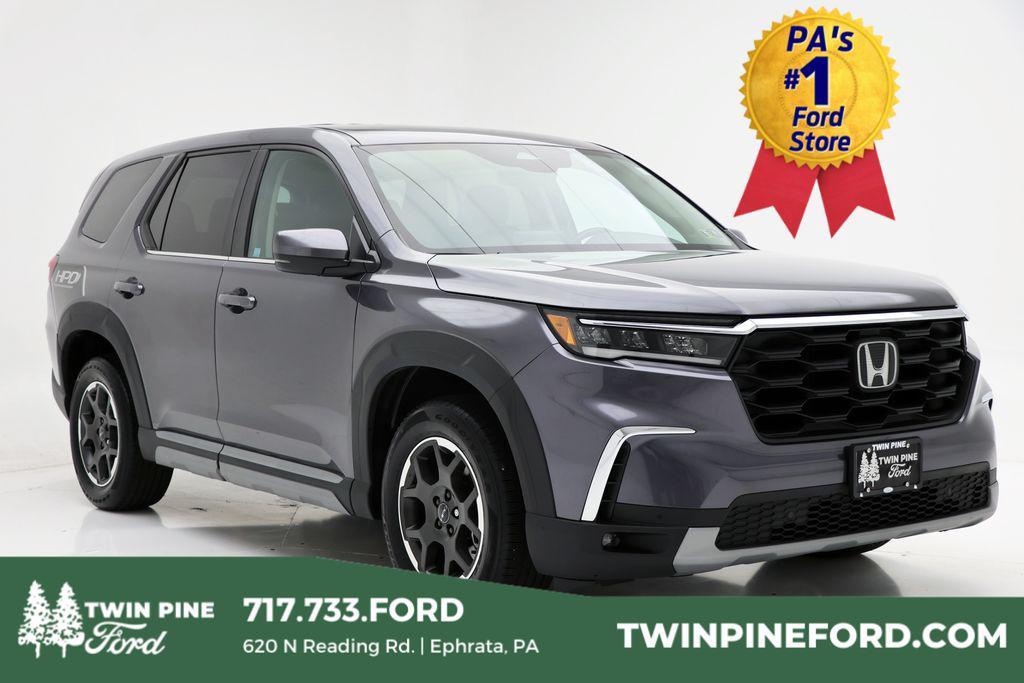 used 2024 Honda Pilot car, priced at $39,900