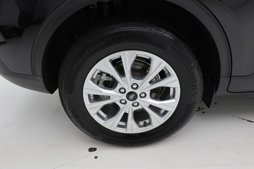 used 2025 Ford Escape car, priced at $21,900