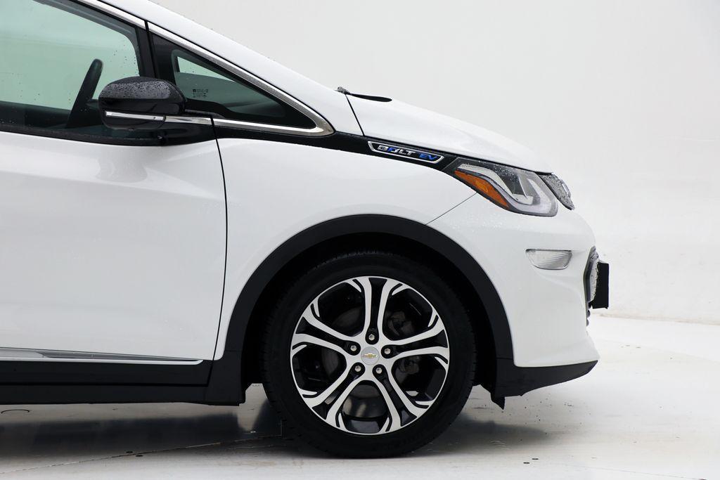 used 2021 Chevrolet Bolt EV car, priced at $12,900
