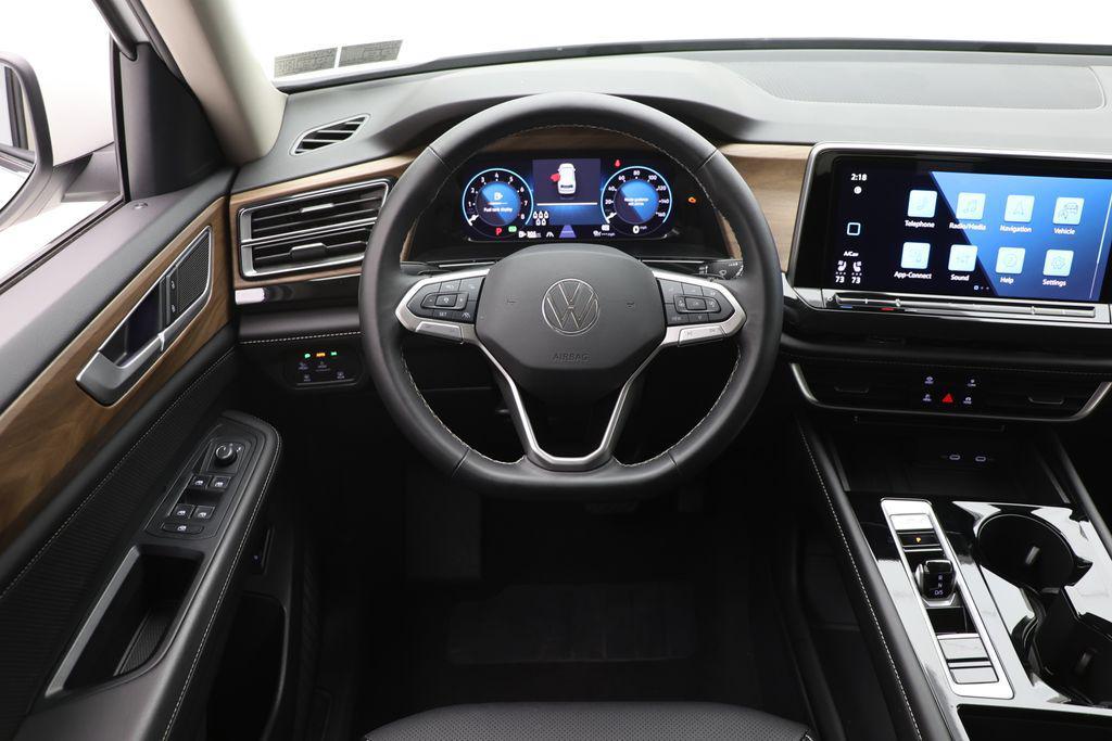 used 2025 Volkswagen Atlas car, priced at $31,400