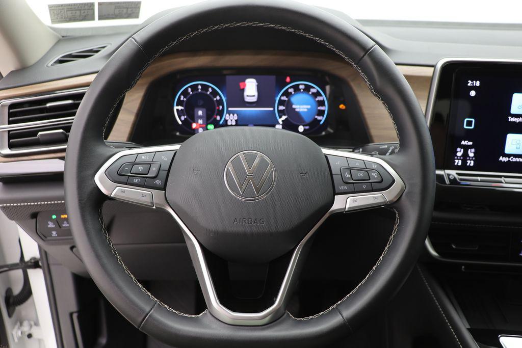 used 2025 Volkswagen Atlas car, priced at $31,400