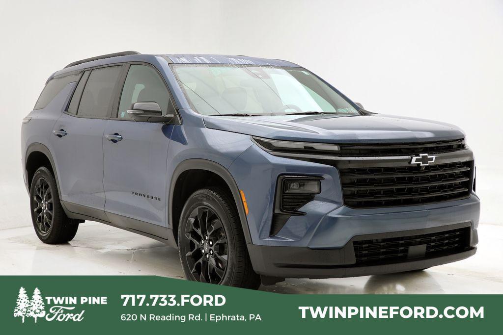 used 2024 Chevrolet Traverse car, priced at $33,995
