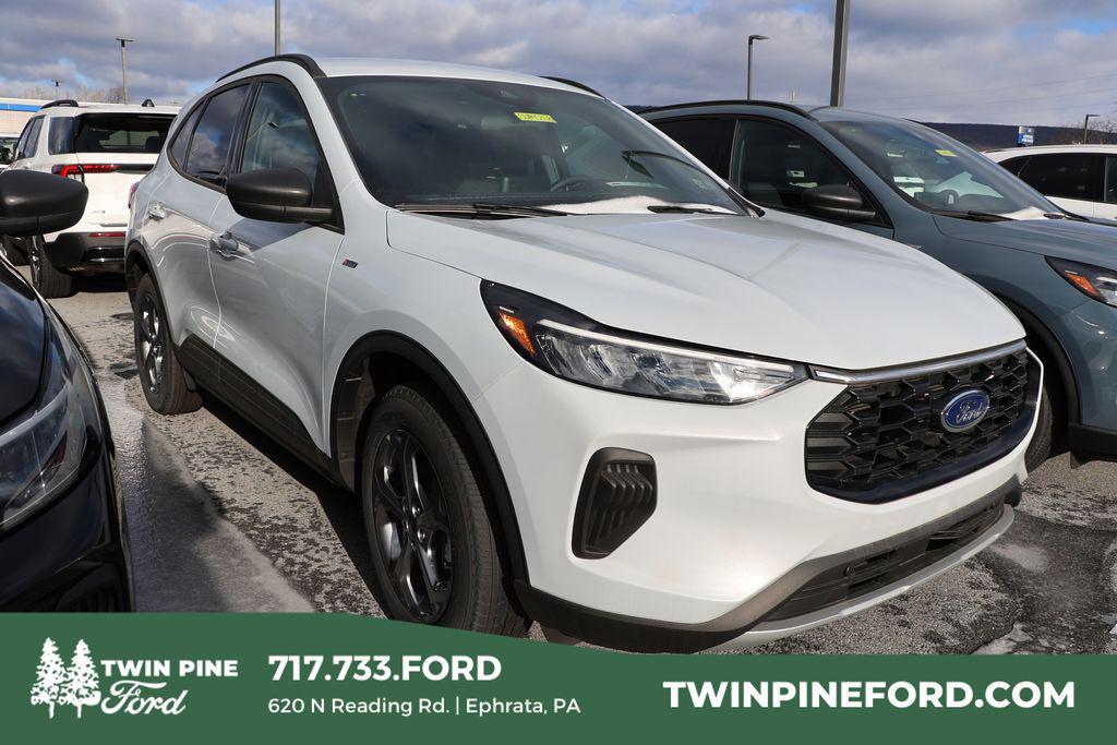 new 2025 Ford Escape car, priced at $27,900