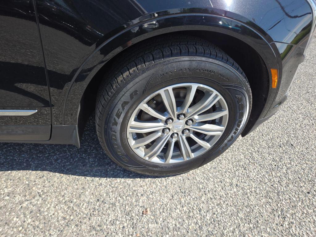 used 2019 Cadillac XT5 car, priced at $17,999