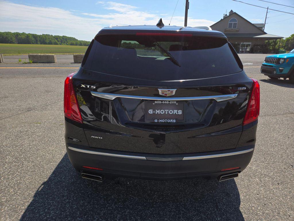 used 2019 Cadillac XT5 car, priced at $17,999