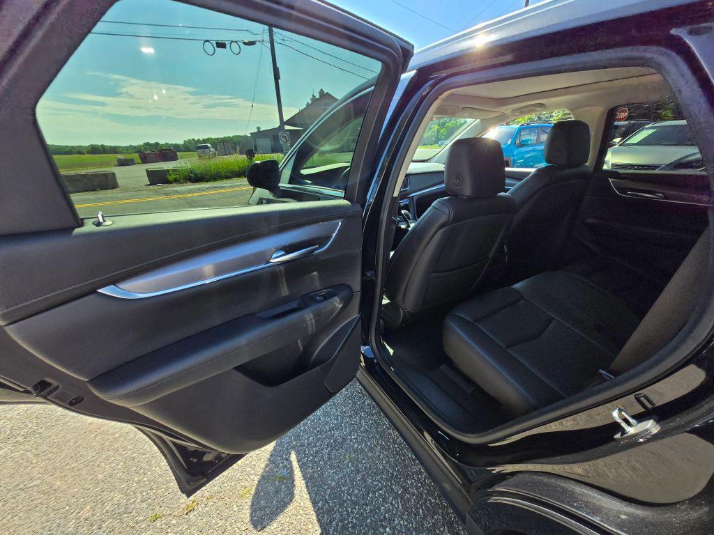 used 2019 Cadillac XT5 car, priced at $17,999