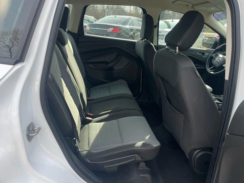 Oxford White 2019 Ford Escape S