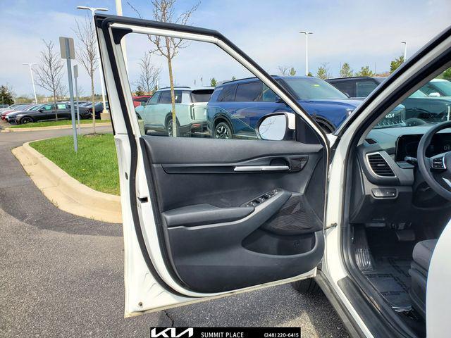 used 2024 Kia Seltos car, priced at $22,895