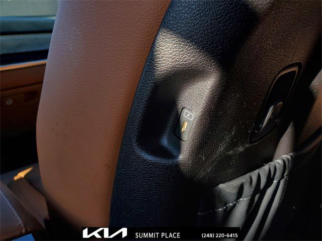 used 2025 Kia Telluride car, priced at $42,977