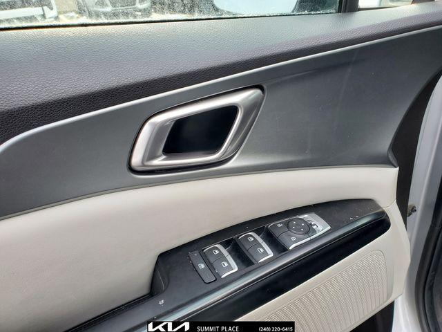 used 2022 Kia Carnival car, priced at $22,377