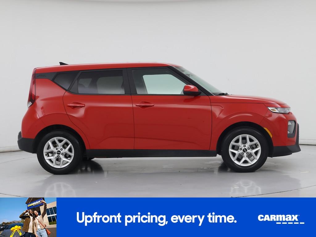 used 2022 Kia Soul car, priced at $17,998