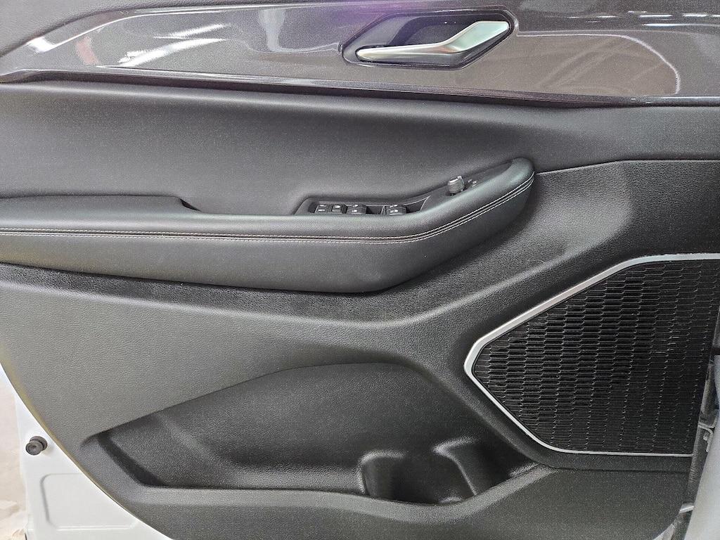 used 2022 Jeep Grand Cherokee car, priced at $28,998