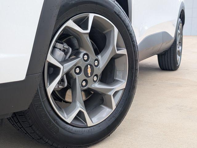 used 2025 Chevrolet Trax car, priced at $20,293