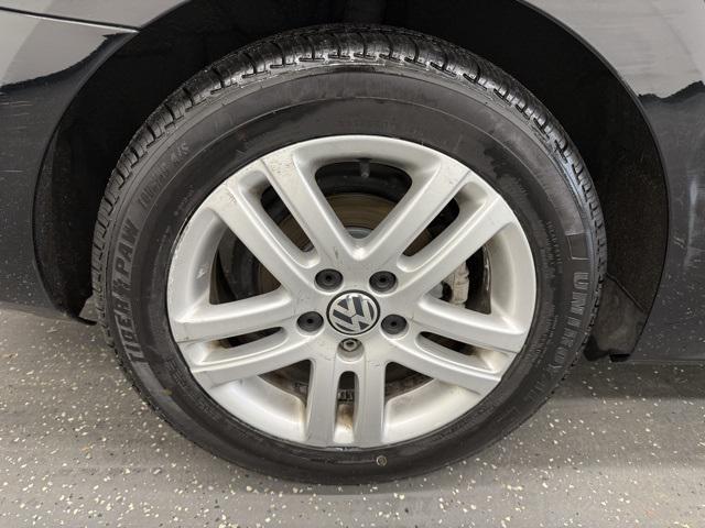 used 2015 Volkswagen Jetta car, priced at $10,000