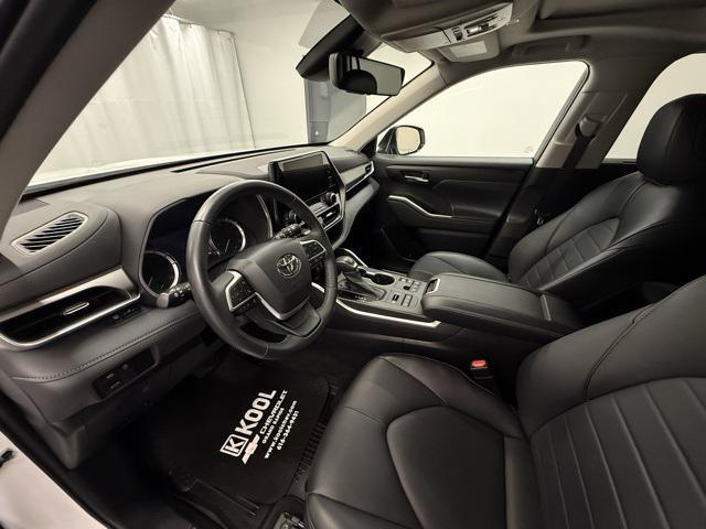 used 2023 Toyota Highlander car, priced at $40,000