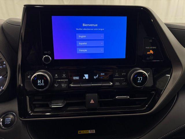 used 2023 Toyota Highlander car, priced at $39,000