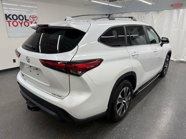 used 2023 Toyota Highlander car, priced at $39,000