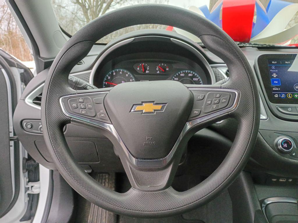 used 2024 Chevrolet Malibu car, priced at $15,999