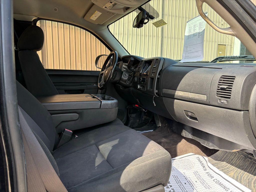 used 2013 Chevrolet Silverado 1500 car, priced at $5,894