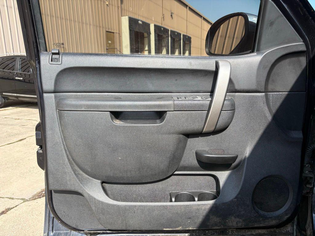 used 2013 Chevrolet Silverado 1500 car, priced at $5,894