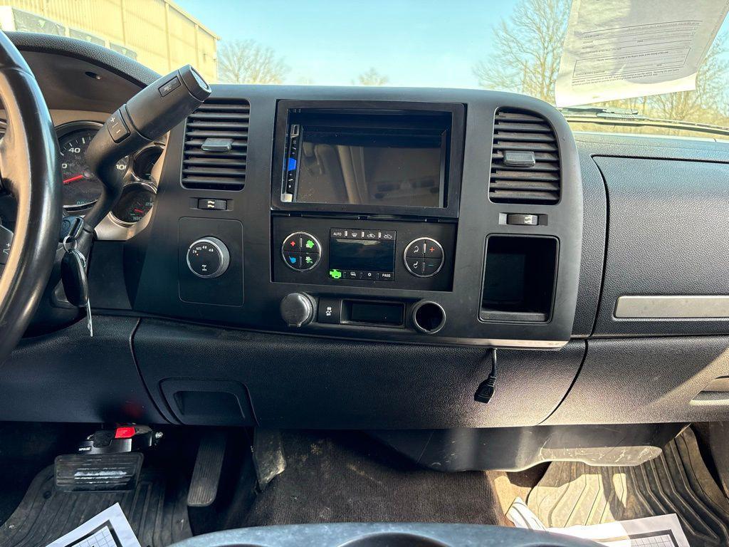 used 2013 Chevrolet Silverado 1500 car, priced at $5,894