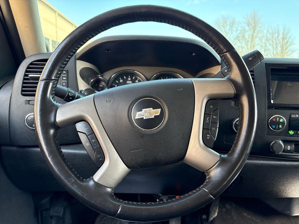 used 2013 Chevrolet Silverado 1500 car, priced at $5,894