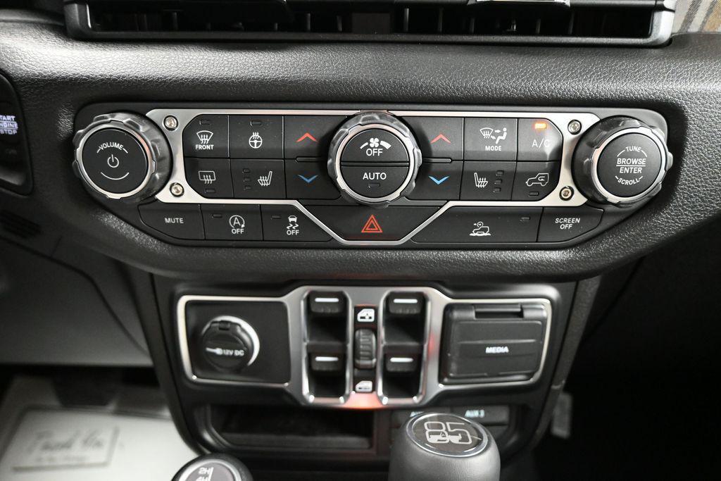 new 2026 Jeep Wrangler car, priced at $44,960