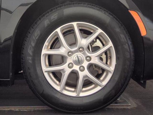 used 2024 Chrysler Pacifica car, priced at $28,999