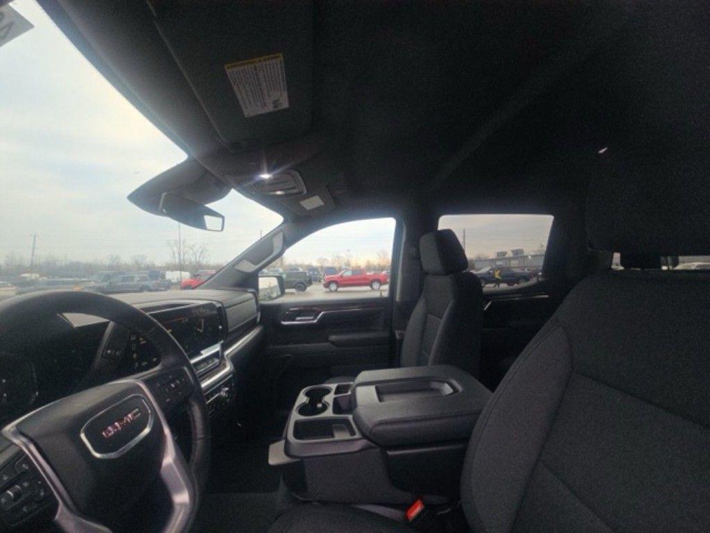 used 2024 GMC Sierra 1500 car, priced at $44,387
