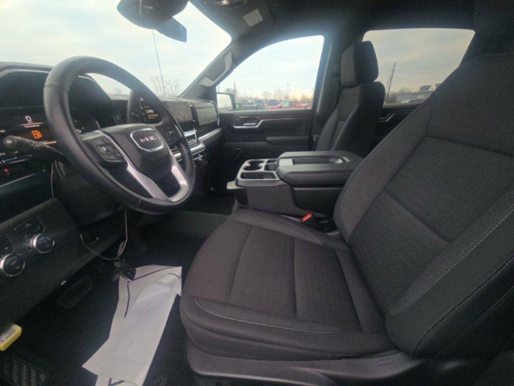 used 2024 GMC Sierra 1500 car, priced at $44,387