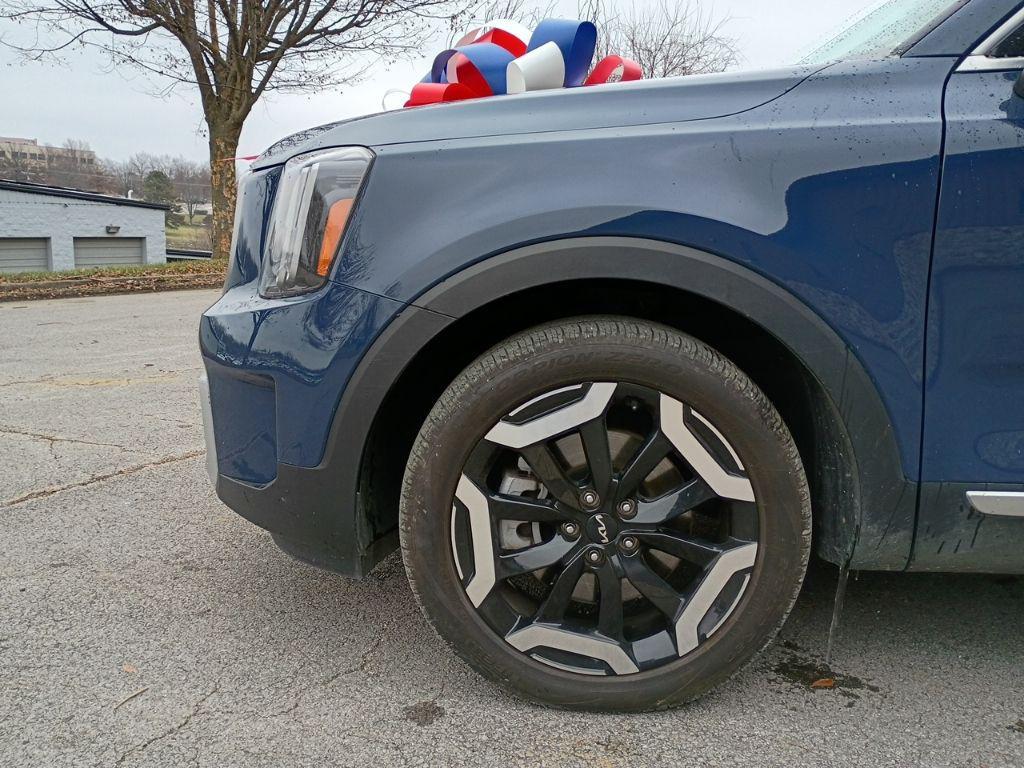 used 2024 Kia Telluride car, priced at $31,624