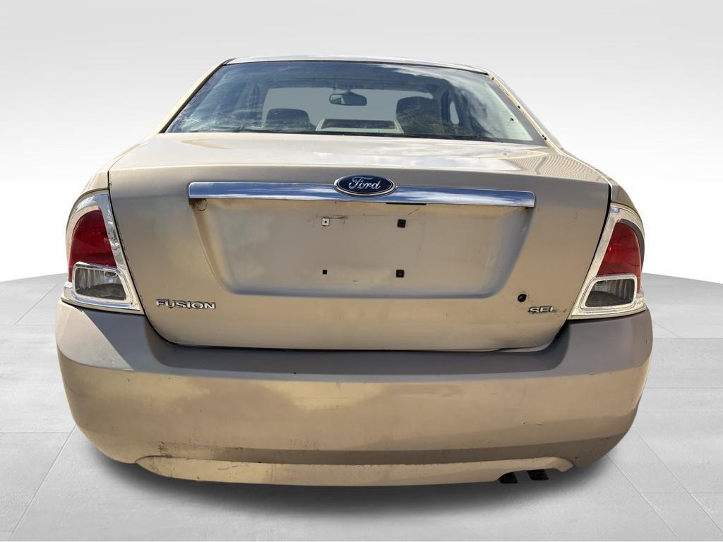 used 2006 Ford Fusion car, priced at $2,500