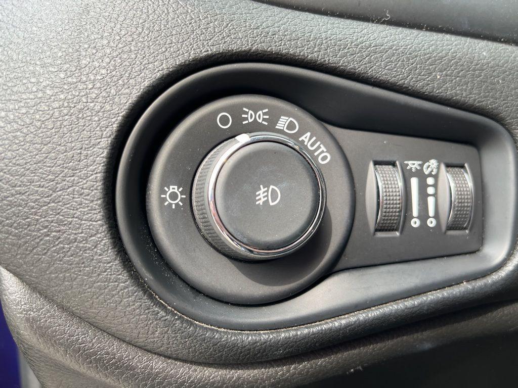 used 2020 Jeep Renegade car, priced at $14,999