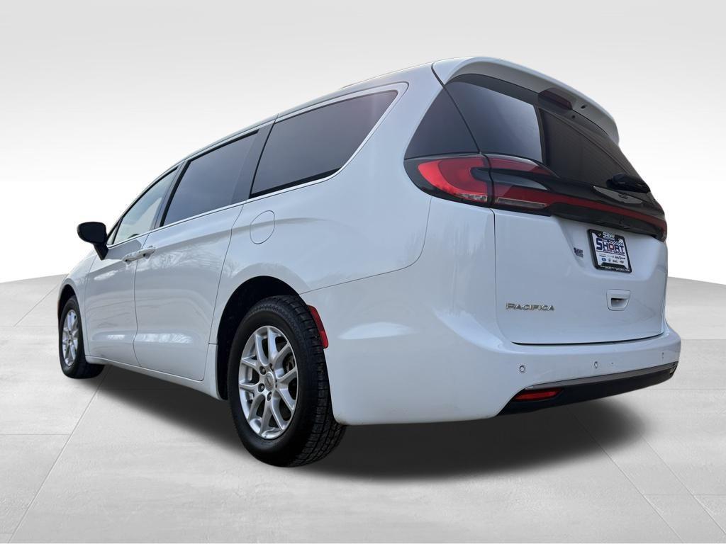 used 2023 Chrysler Pacifica car, priced at $18,000