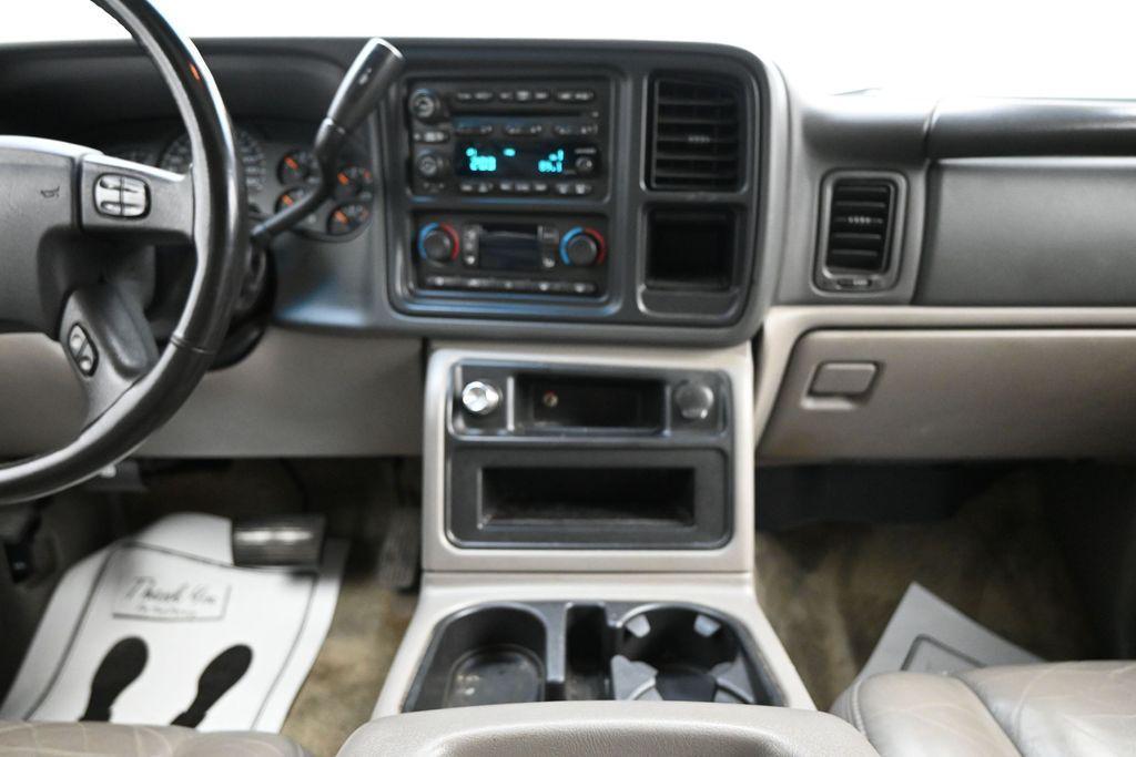 used 2003 Chevrolet Suburban car, priced at $6,799