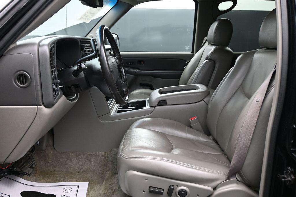 used 2003 Chevrolet Suburban car, priced at $6,799
