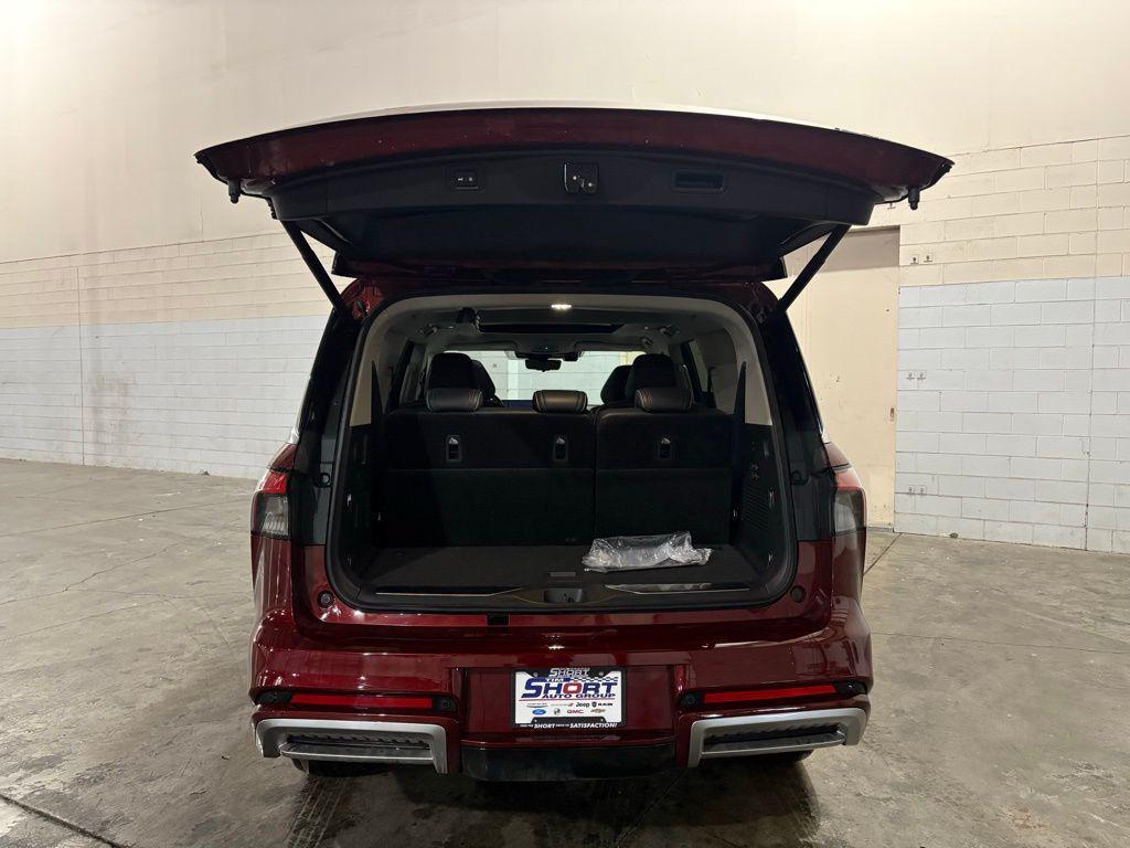 used 2025 INFINITI QX80 car, priced at $71,000