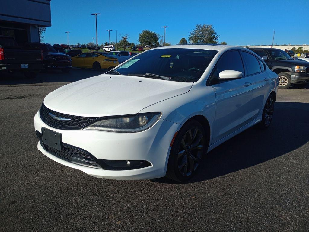 used 2015 Chrysler 200 car, priced at $5,999