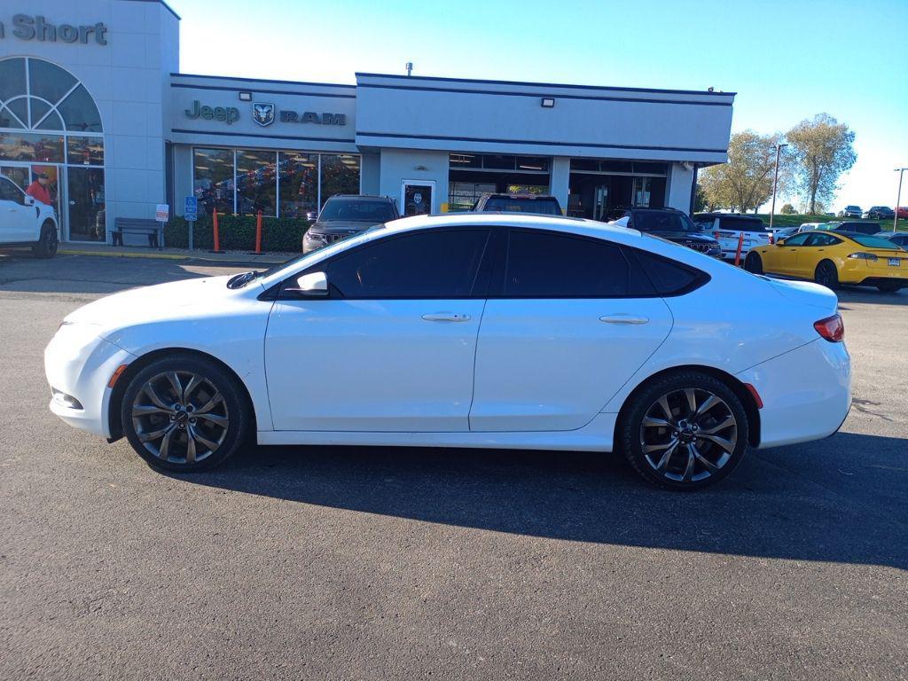 used 2015 Chrysler 200 car, priced at $5,999