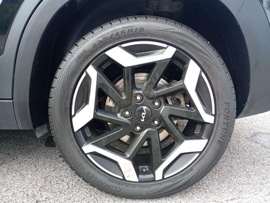 used 2024 Kia Seltos car, priced at $19,999