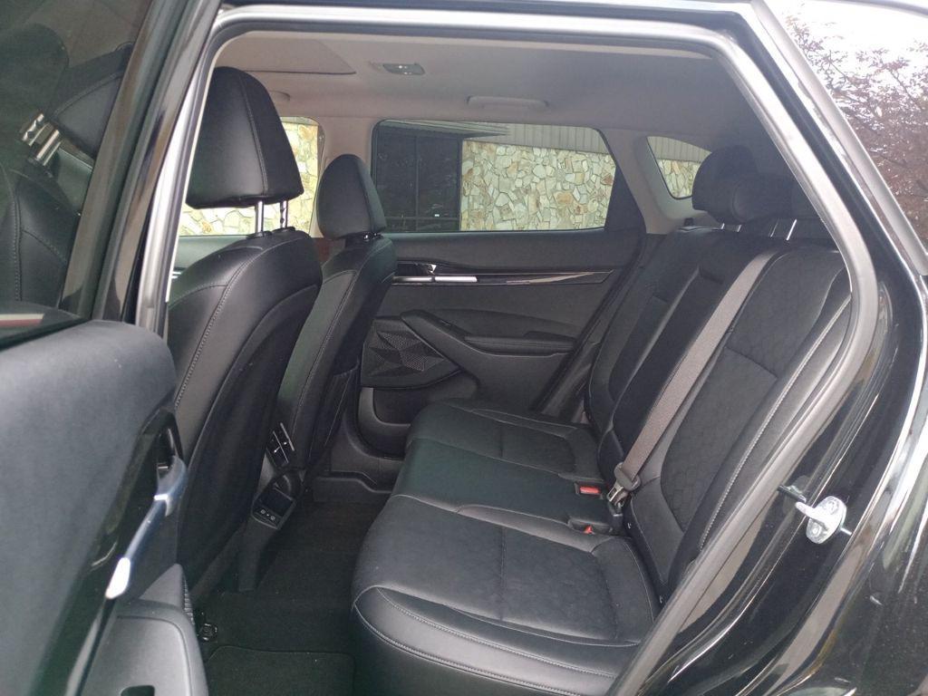 used 2024 Kia Seltos car, priced at $19,999