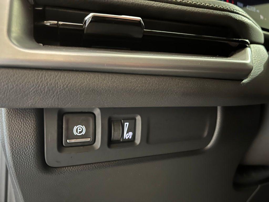 used 2024 Cadillac XT4 car, priced at $28,703